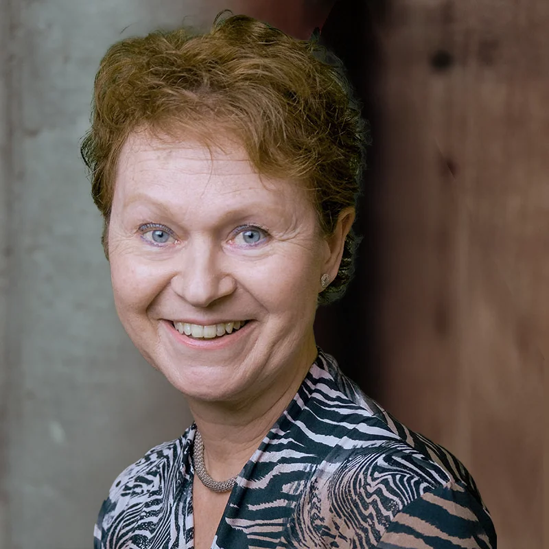 Claudia Lawetzky, Dozentin Heilpraktikerschule mit Hospitationspraxis in Mainz